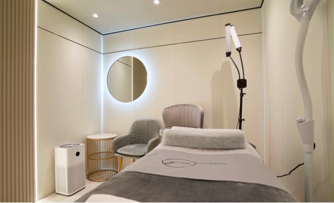 YM Aesthetics treatment room